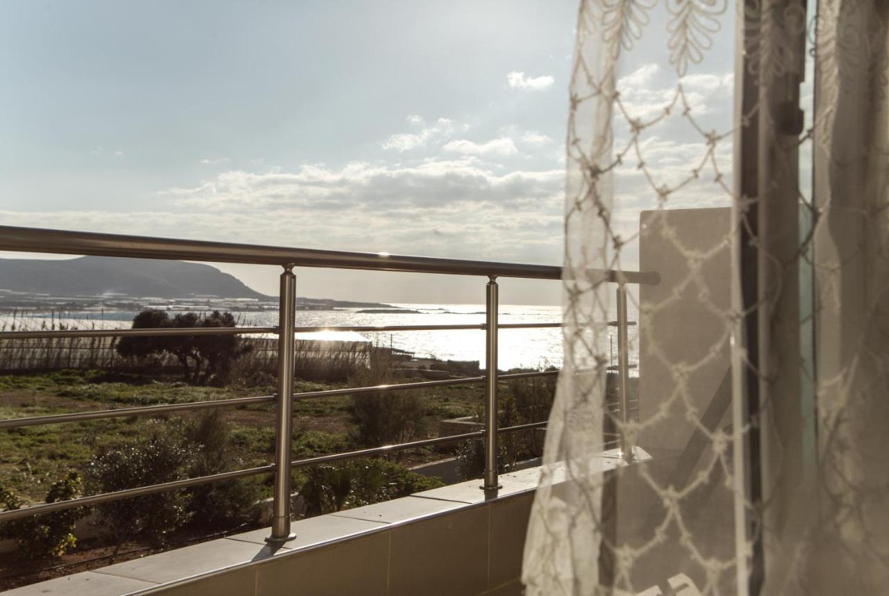 Aqua Marine Aparthotel Falasarna Exterior photo